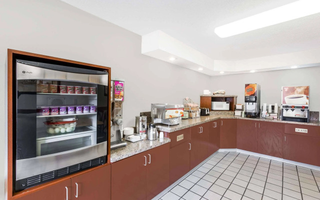 SureStay Plus Hotel by Best Western Grand Island