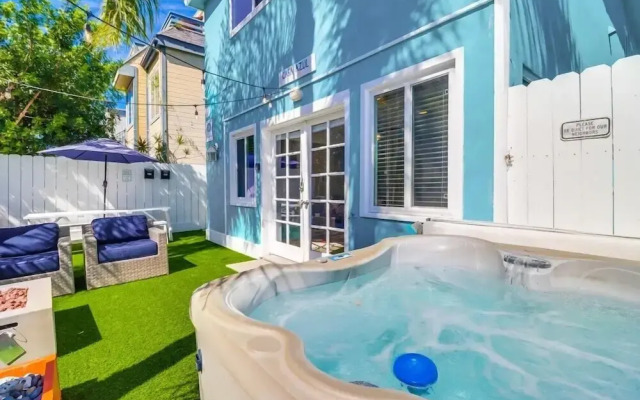 Casa Azul Lower