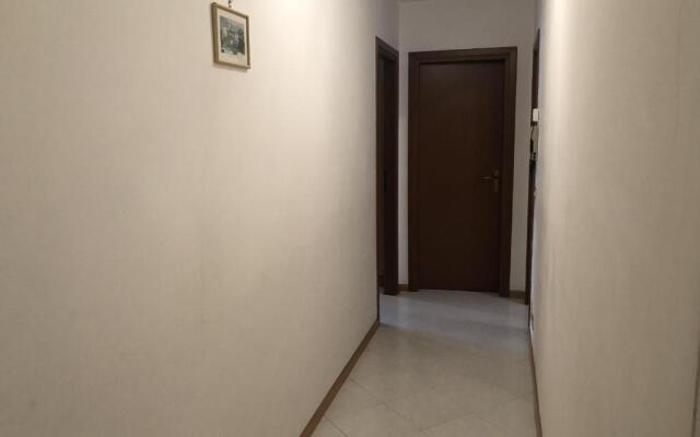 Trilocale con balcone San Gerolamo 055