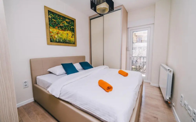 Modern Apartment Near Cathedral -best Location