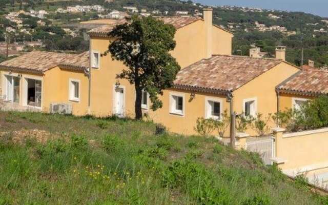 Soothing Holiday Home in Sainte-maxime With Swimming Pool