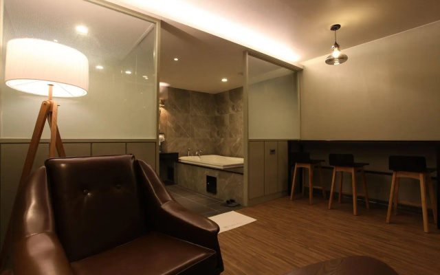 Yeoksam Hotel LIN