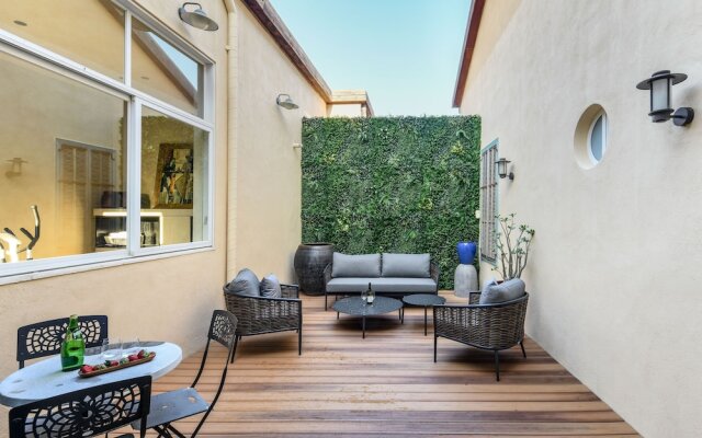 The Pearl of Jaffa Lux Apt by Sea N Rent