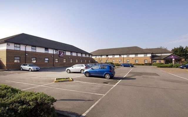 Premier Inn Cardiff City South