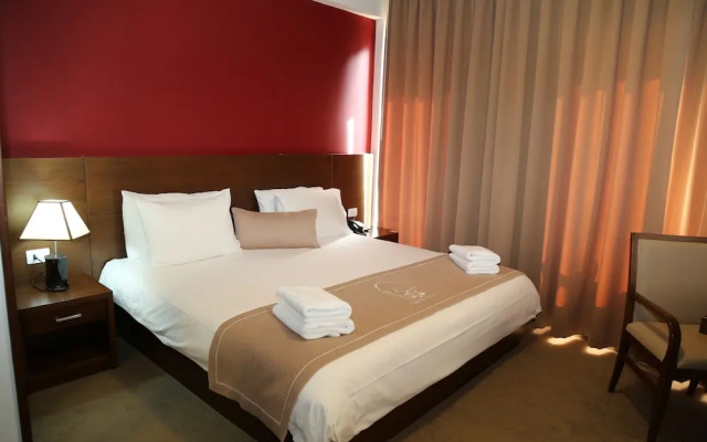 Douma Hotel