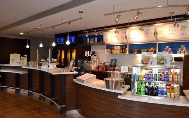 Courtyard Cape Cod Hyannis