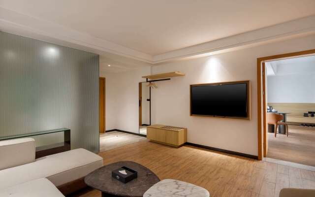 Microtel By Wyndham Xishuangbanna City Center