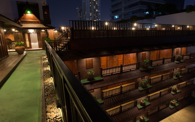 True Siam Rangnam Hotel