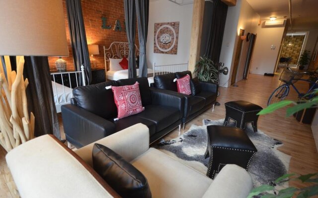 LikeAHotel - Les McGill, Vieux Montreal