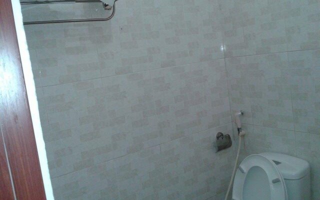 Nhat Nhat Hotel