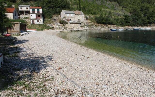 Apartment Stiniva