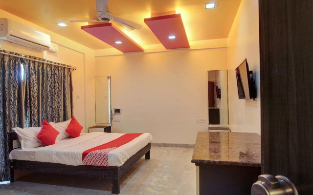 OYO 11387 Hotel Kozy Rooms
