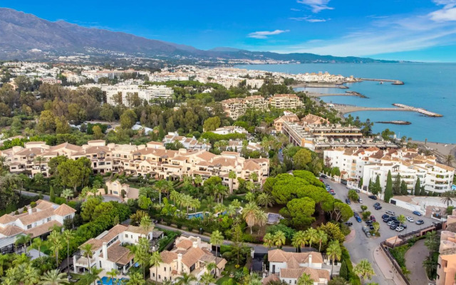 Quiet & bright apartment in Las Mimosas de Banús