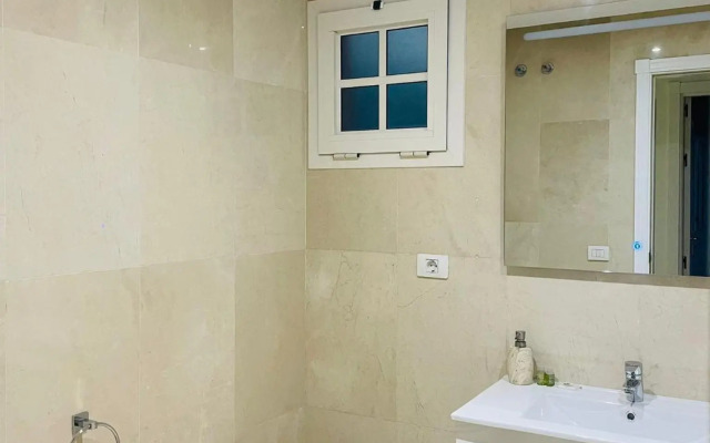 Apartment in area Del Duque with spacious terrace