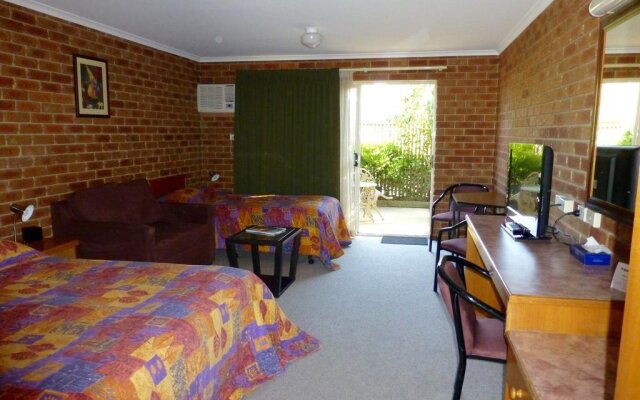 Inverloch Central Motor Inn