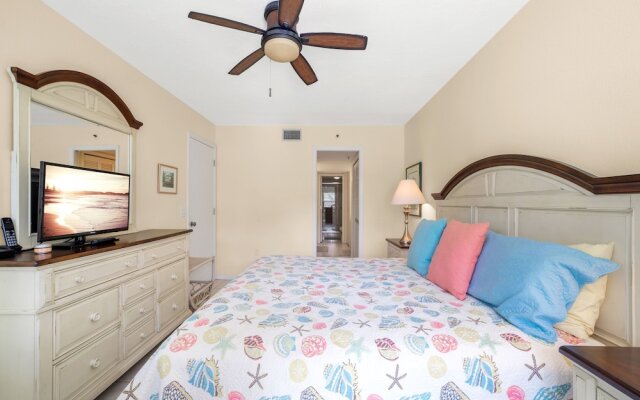 Gulf and Bay Club: Bayside 1226 by Vtrips