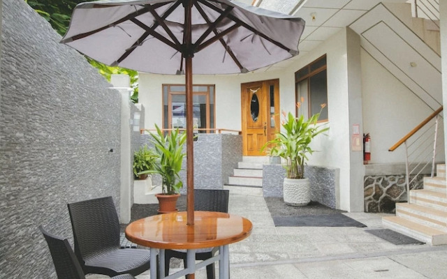 Galápagos Suites Palace
