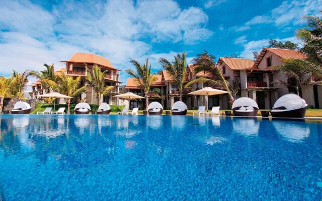 Crystals Beach Resort Belle Mare, a member of Radisson Individuals