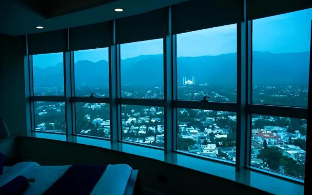 Centaurus Hotel Suites