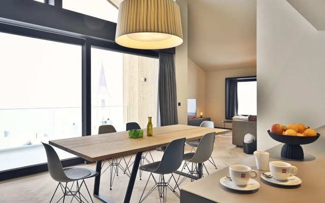 W52 Apartments