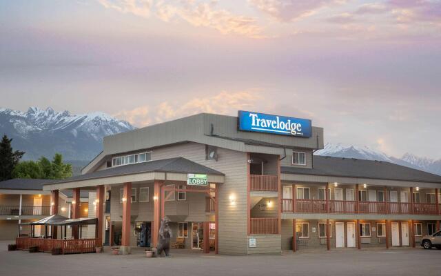 Travelodge by Wyndham Golden Sportsman Lodge