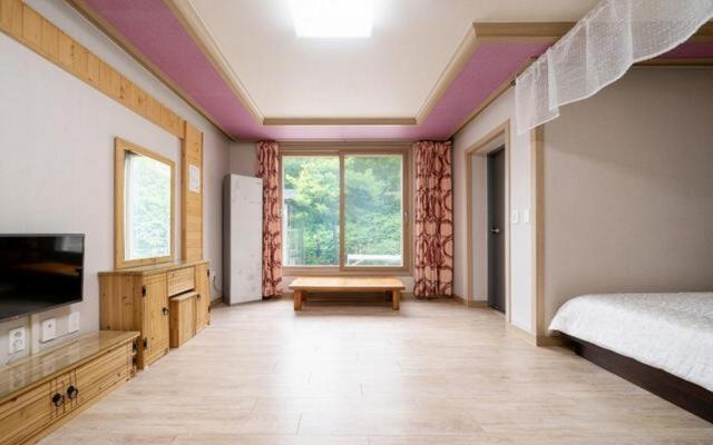 Haenam Duryunsan Tourist Pension