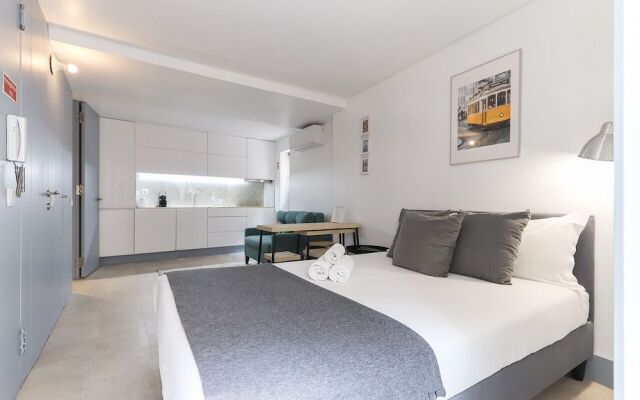 Alfama Orange Loft by Homing