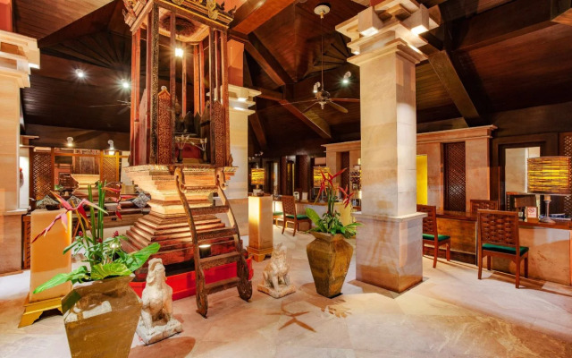 Seaview Patong Hotel