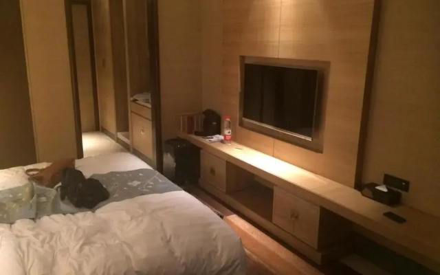 Huaqing Palace Resort & Spa