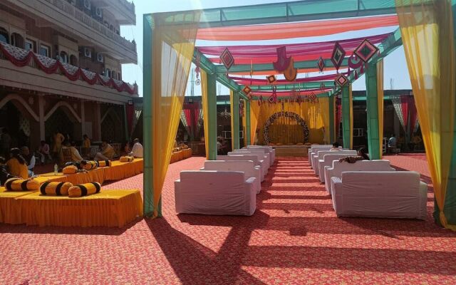 Hotel Rajwada Palace