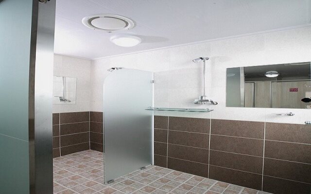 Crystal Guesthouse (Female Only)