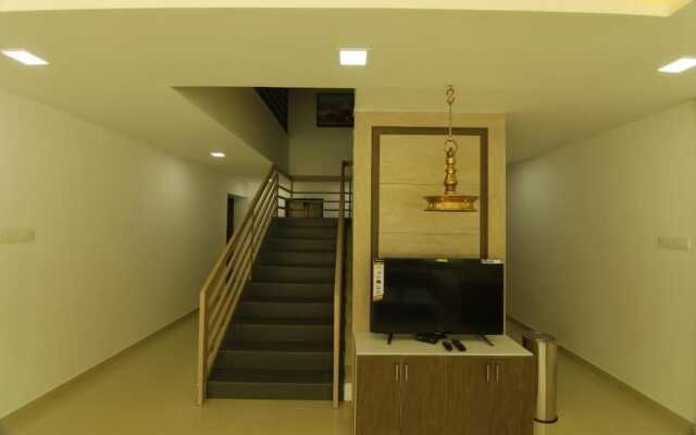 Chandra Inn