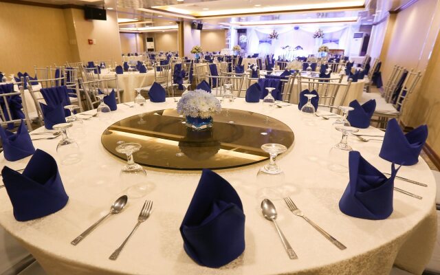 Star Plaza Hotel