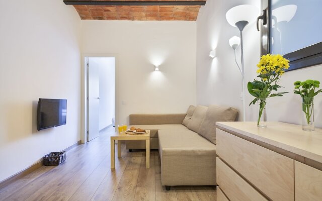 Fira Apartments by Gaiarooms