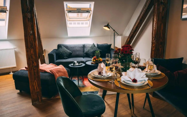 Luxury Oasis, Sauna, AC and Free Parking