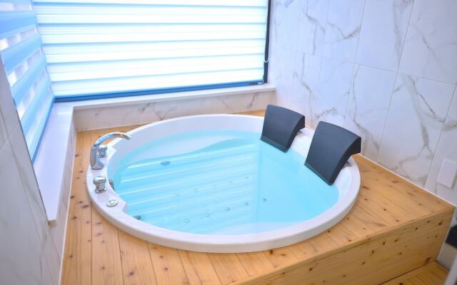 Yeosu Sun Hill SPA Pension