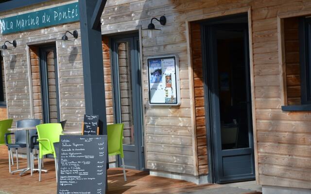 Village Flottant de Pressac