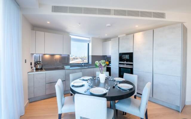 Luxurious Victoria Home by the Apollo Theatre