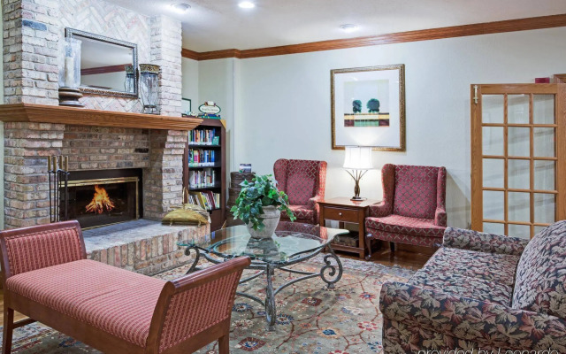Country Inn & Suites by Radisson Romeoville - Bolingbrook