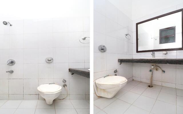 OYO 16415 Hotel Kishore International