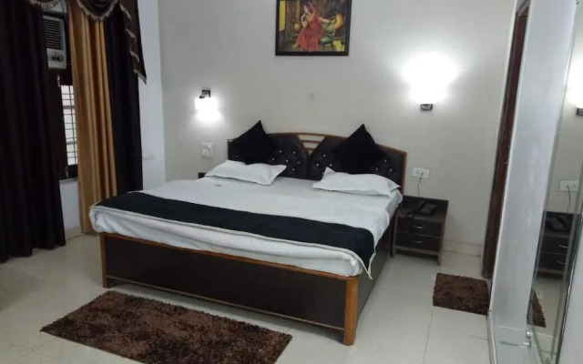 Hotel 4 U Rishikesh