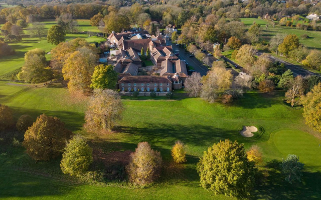 Delta Hotels by Marriott Tudor Park Country Club