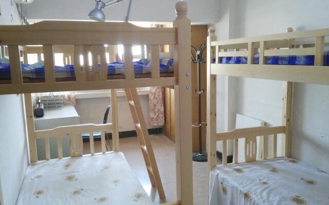 Backpacker Youth Hostel