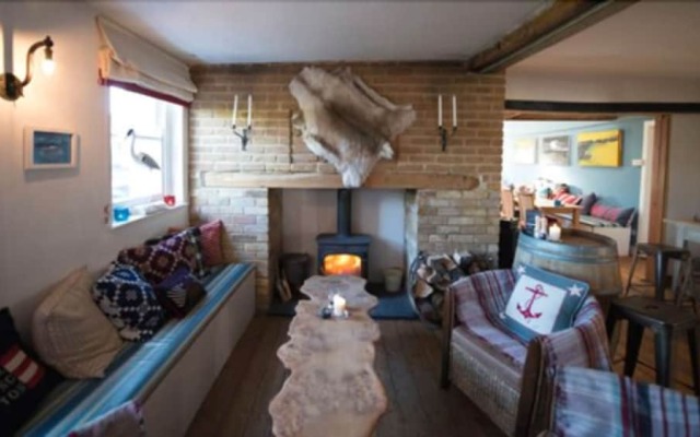 The White Cliffs Hotel