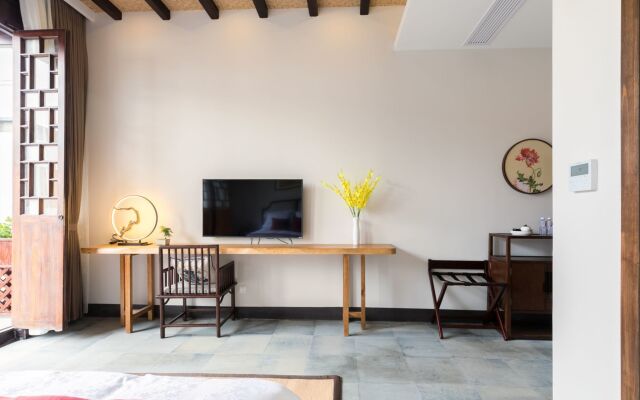 Yi Garden Cultural Hotel Disney Branch