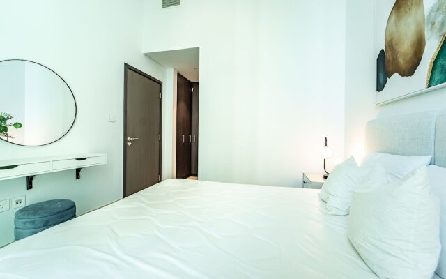 Luxury StayCation - Fancy Apartment Connected To Burj Khalifa