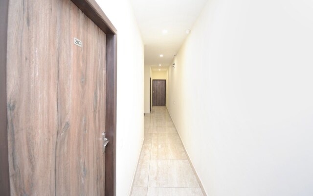 OYO 28335 Hotel Classic