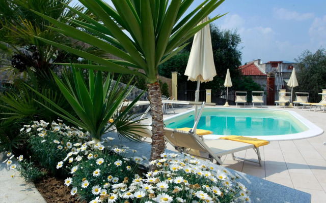 Piccolo Hotel