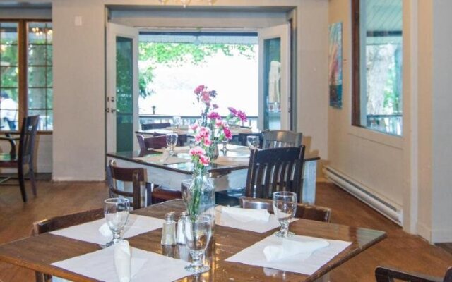 Clevelands House Resort Muskoka