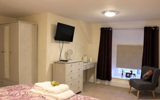 Raven Haven Glastonbury